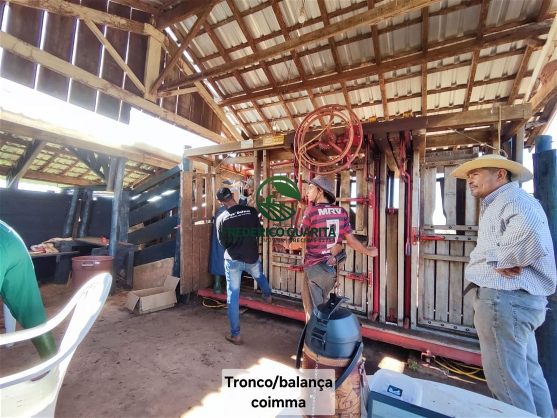 1.070 HECTARES - 40 KM DE CAMPO GRANDE/MS